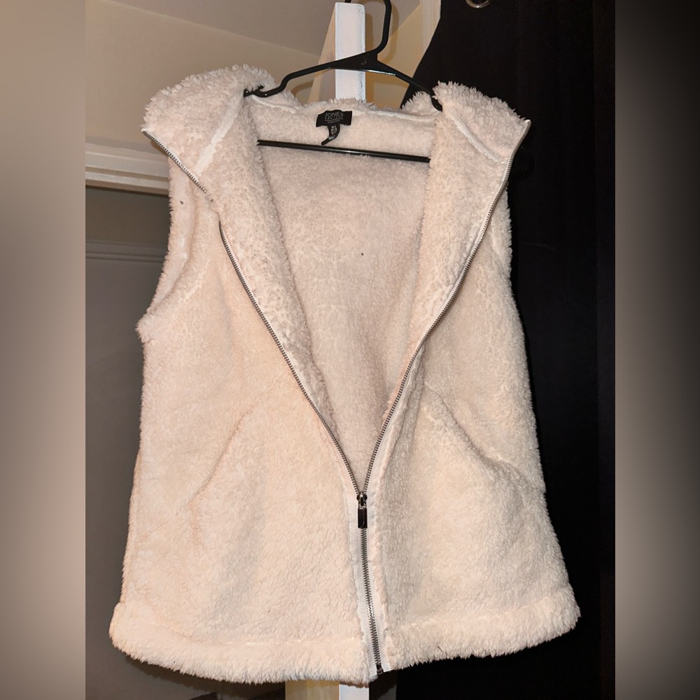 Jones NY sweater vest